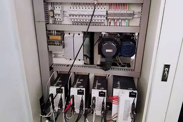 Полуроторная высекальная машина ZMQ-370